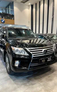 لکسوس LX570 مدل 2013 بدون مشابه.اتوگلری ثابتی.