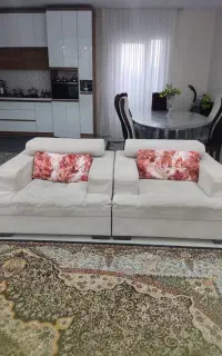 مبل ال ۶نفره و یک دونفره و دوتک‌نفره