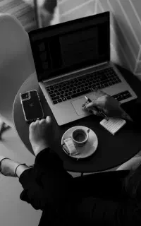 ادمین و سناریونویس استوری اینستاگرام