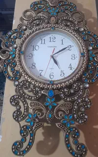 ساعت دیواری