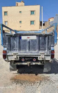نیسان جکدار 81