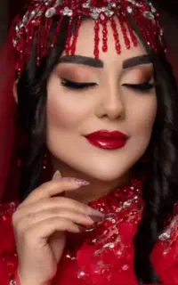 انجام میکاپ و شنیون کاملا تخصصی