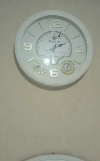 ساعت دیواری