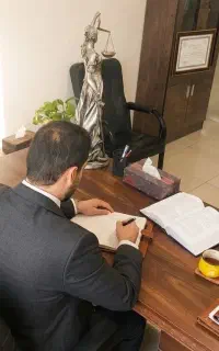 وکیل تهران متخصص تغییر نام/طلاق توافقی/چک/ملکی