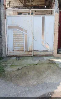 دروازه حیاط با کلاف سالم صنایع سنگین