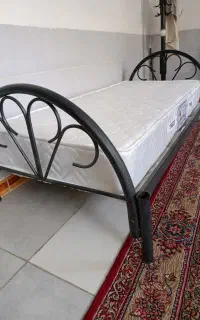 تخت و تشک یک نفره