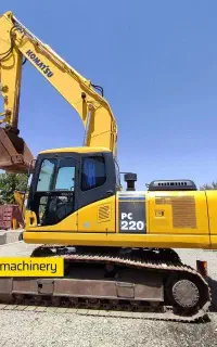 اجاره بیل مکانیکی کوماتسو زنجیری 220