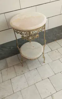 میز خاطره دوطبقه برنز  گل نقلی