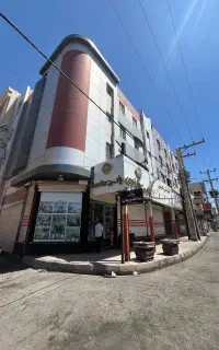 ۵۰ متر مغازه تقاطع شریعتی افرینش