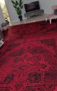 ۲ عدد روفرشی جنس مخمل شانل رنگ زرشکی تند