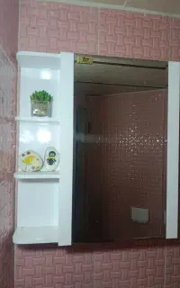 فروش باکس بهمراه آینه نو بعلت تغییر دکوراسیون