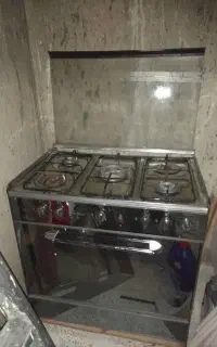 گاز ۵شعله سالم بدون خط و خش
