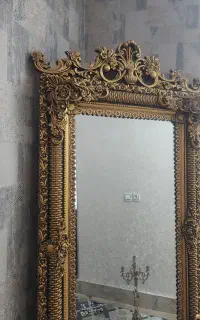 آیینه و کنسول سلطنتی