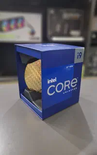 فروش و معاوضه پردازنده core i9 به همراه باکس