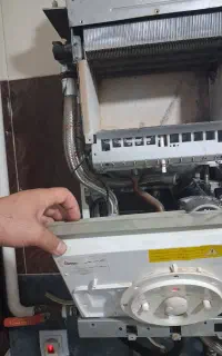 تعمیرات تخصصی وسرویس انواع*پکیج دیواری*و*آبگرمکن*