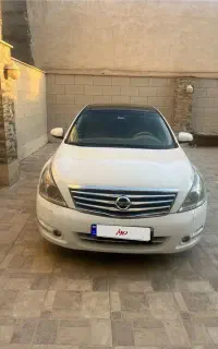 نیسان تیانا hi