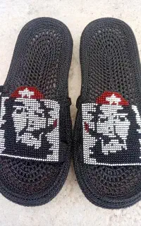 دمپایی زندان بافت