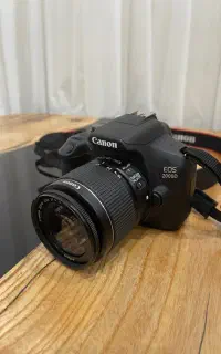 دوربین عکاسی canon 2000d