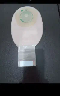 تعدادی کیسه کلوستومی نوموجوداست