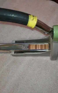 منگنه کوب قدیمی  ( کارتن دوز دستی )