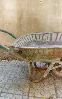 فرغون ورق ضخیم کارکرده ۵/۵۰۰/۰۰۰ تومان