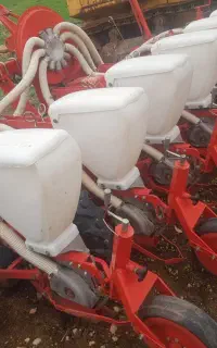 دستگاه کشت شش ردیف چغندر