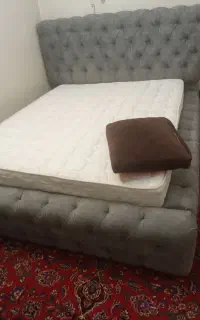 تشک دونفره طبی فنری بدون لک و زدگی در حد نو