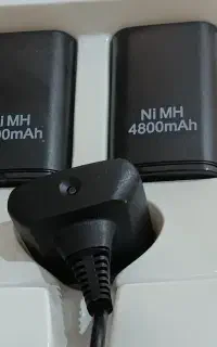 سلام شارژر دسته ی اکس باکس میفروشم 9/50