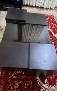 میز وسط مبلی همراه ۴گل میز