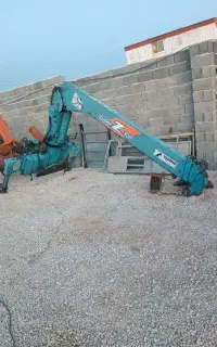 جرثقیل تادانا خاور608