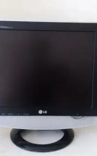 خرید و فروش عمده و تک انواع مانیتور تخت led.lcd