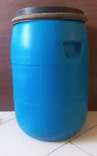 بشکه ۷۰ لیتری استوانه