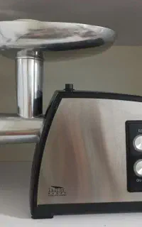 چرخ گوشت در حد نو