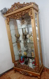 فروش بوفه با وسیله های تزئینی