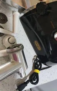 چرخ گوشت نیاز به تعمیر