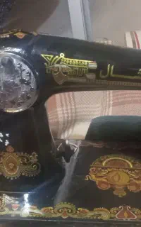 چرخ خیاطی مارشال نو اکبند و گل سرخی بسیار کم کار