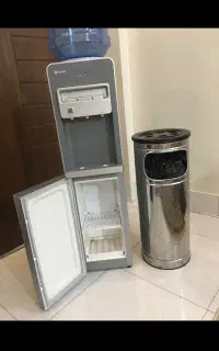 ابسرد کن یخچالدار همراه با سطل اداری