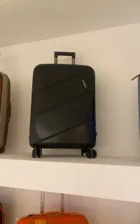 فروش چمدان زیر قیمت ب علت جمع اوری مغازه