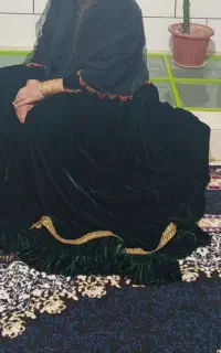 تعویض لباس با رنگ سورمه ای