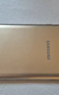 گوشی جی ۷  j7