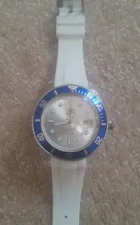 ساعتVogueطرحSubmarinerاستایل اسپرت و خاص تک و جذاب