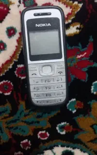 گوشی نوکیا ساده۱۲۰۰