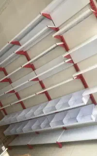 قفسه پیچ به دیوار