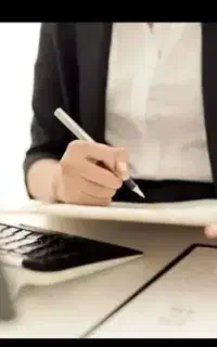یکنفر منشی خانوم (نیمه وقت) نیازمندیم