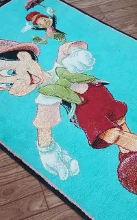 فرش بچگانه در حد نو