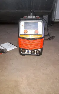 دستگاه جوش 8011 وینر co2
