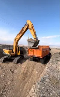 خدمات بیل مکانیکی خاکبرداری استخرکشاورزی و