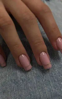 کاشت و طراحی تخصصی ناخن