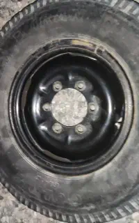 لاستیک جلو نیسان