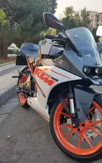 موتور کی تی ام آر سی KTM rc 200